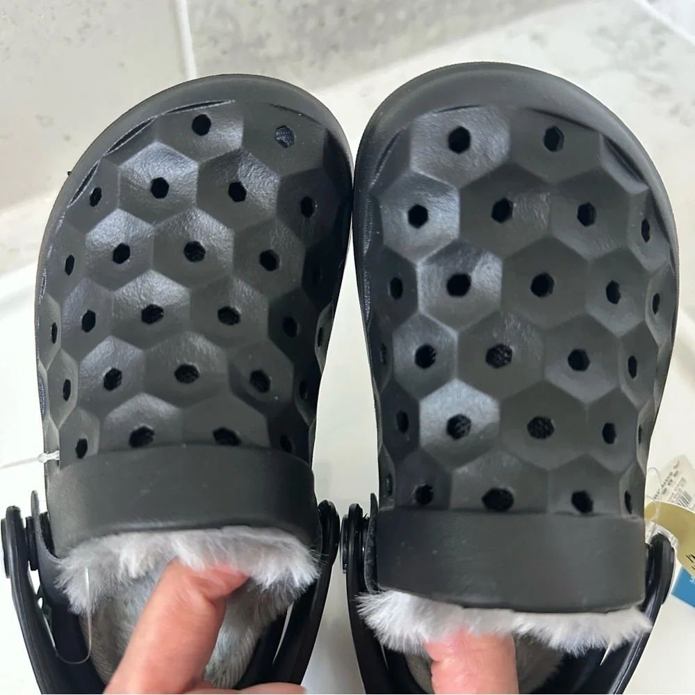 Joybees Varsity Lined Clogs Size 7 Toddler